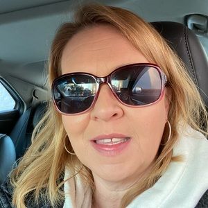 Meet your Posher, Sherry